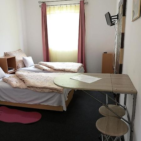 Vendeghaz Kalocsa Hotel Eksteriør billede
